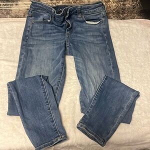 Size 8long American Eagle skinny jeans